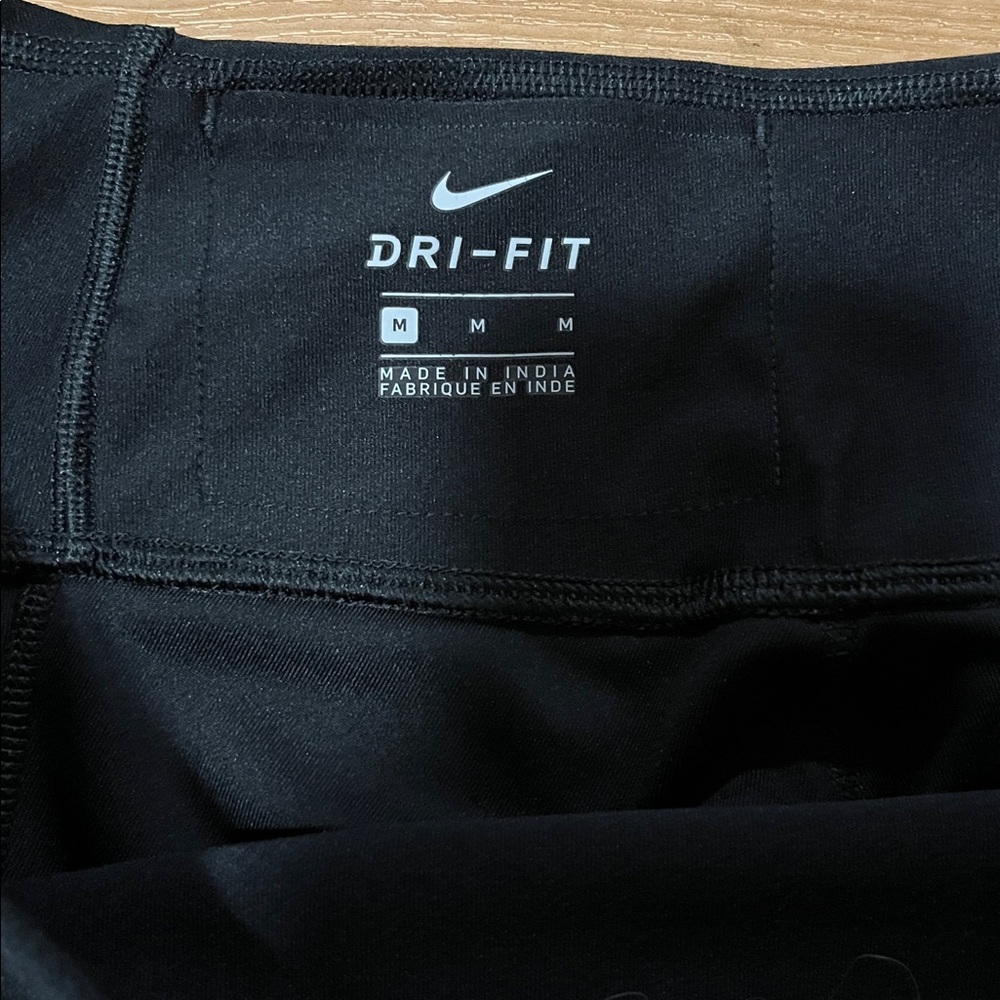 Nike Black Leggings with White Swoosh - Picture 5 of 5